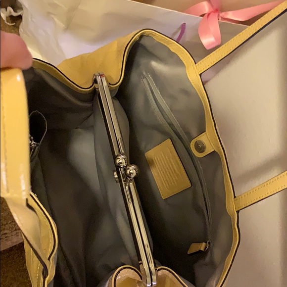 Purse - Picture 3 of 5